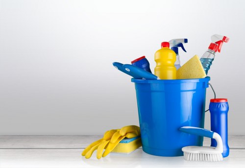 Move out cleaning service for a NW1 apartment kitchen
