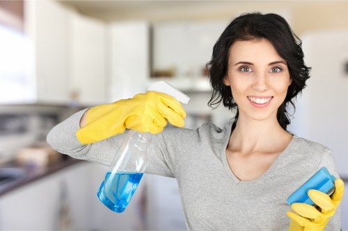 NW1 carpet cleaners assessing carpet fibres and stains